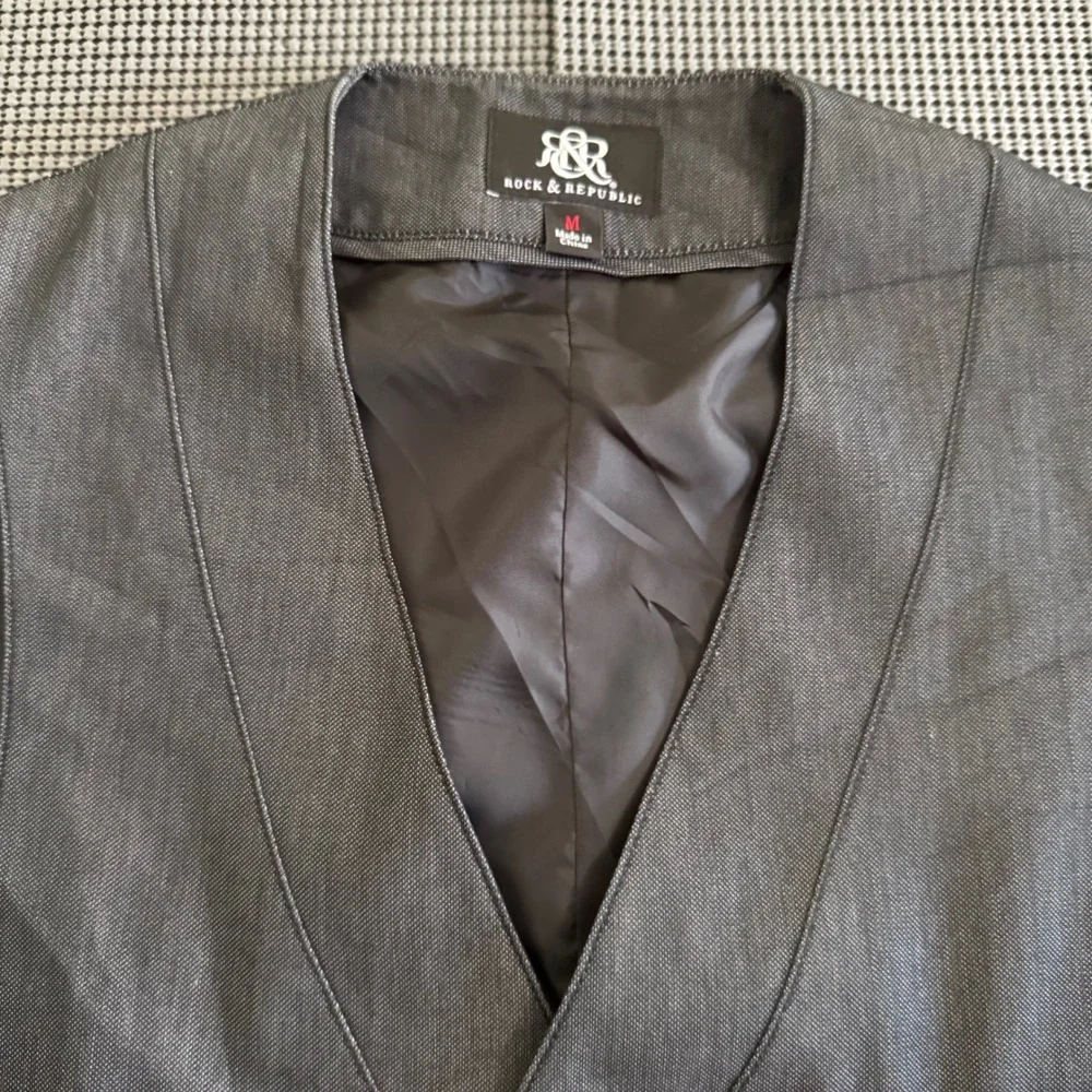 Rock & Republic Mens Charcoal Gray Button Front Waistcoat Vest Size M